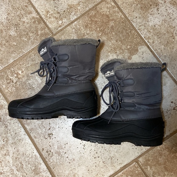 Men's Gray Winter Boots - Picture 2 of 10